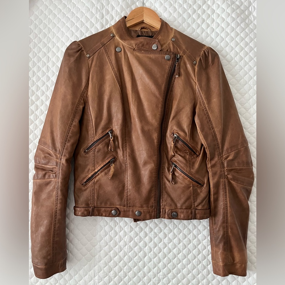 LIKE NEW Blu Pepper GENUINE Leather Jacket